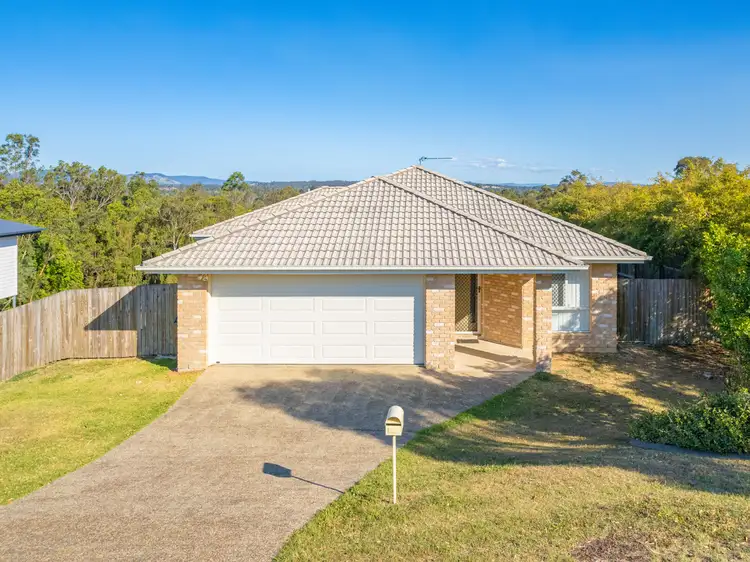 35 Barton Road, Victory Heights QLD 4570