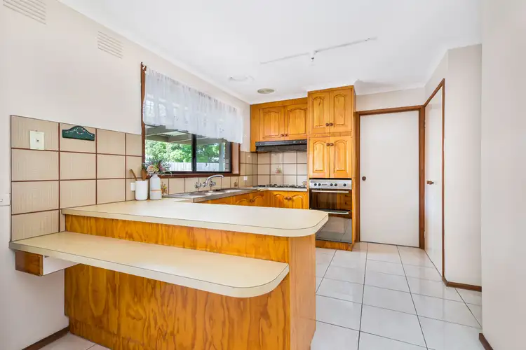 Fourth view of Homely house listing, 2 Curtis Court, Cranbourne VIC 3977