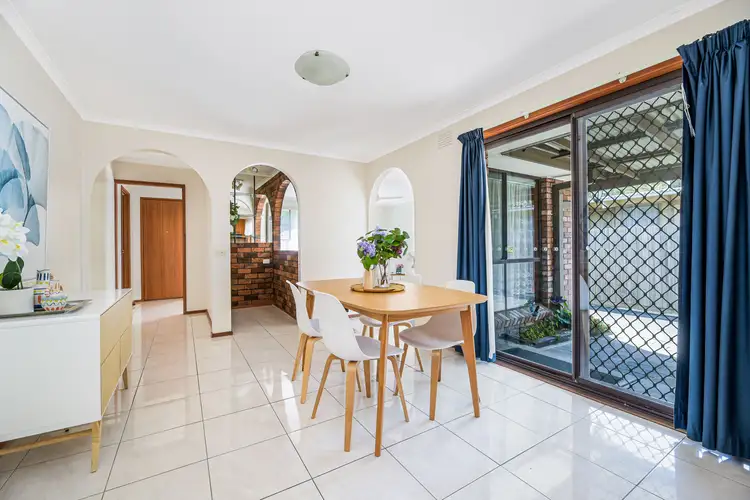 Sixth view of Homely house listing, 2 Curtis Court, Cranbourne VIC 3977