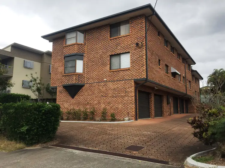 2/64 Norman Drive, Chermside QLD 4032