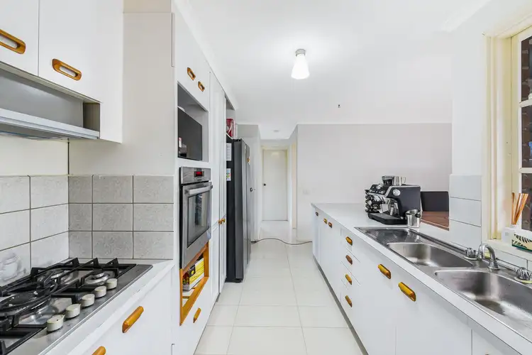 Fifth view of Homely house listing, 10 Howitt Court, Berwick VIC 3806
