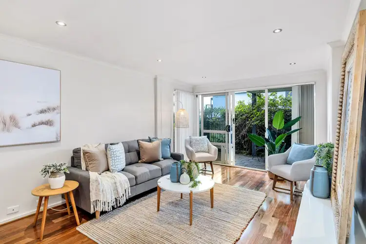 4/74 Military Road, Tennyson SA 5022