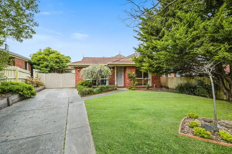 2 Melaleuca Court, Berwick VIC 3806