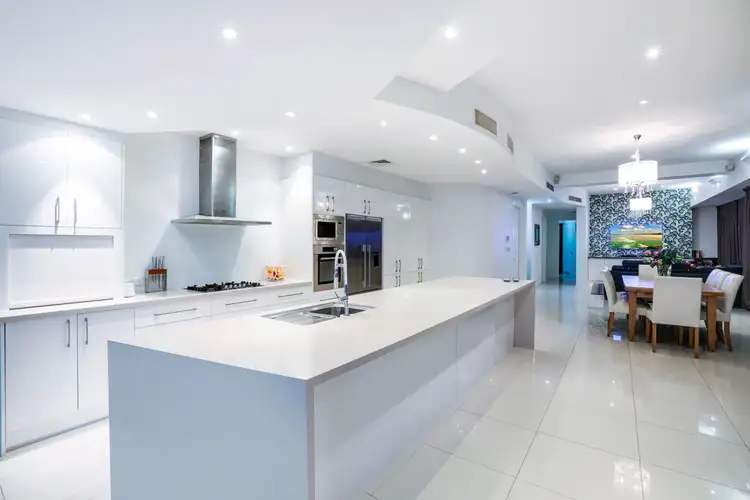 Sixth view of Homely house listing, 2/8 First Avenue, Broadbeach QLD 4218