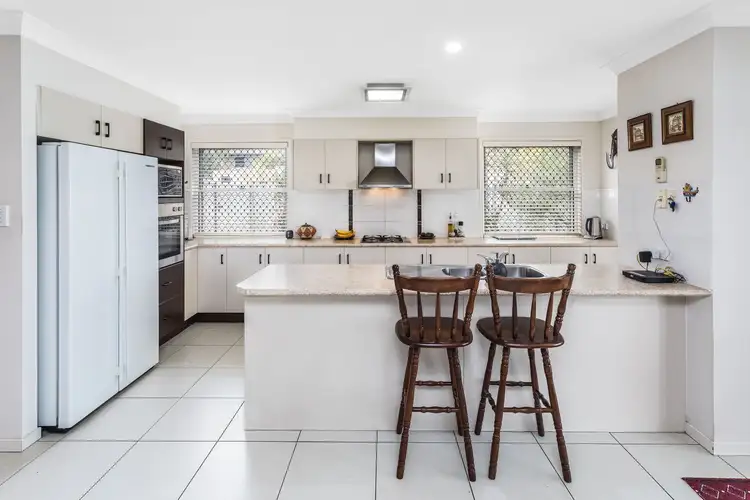 2/28 Barrine Place, Narangba QLD 4504