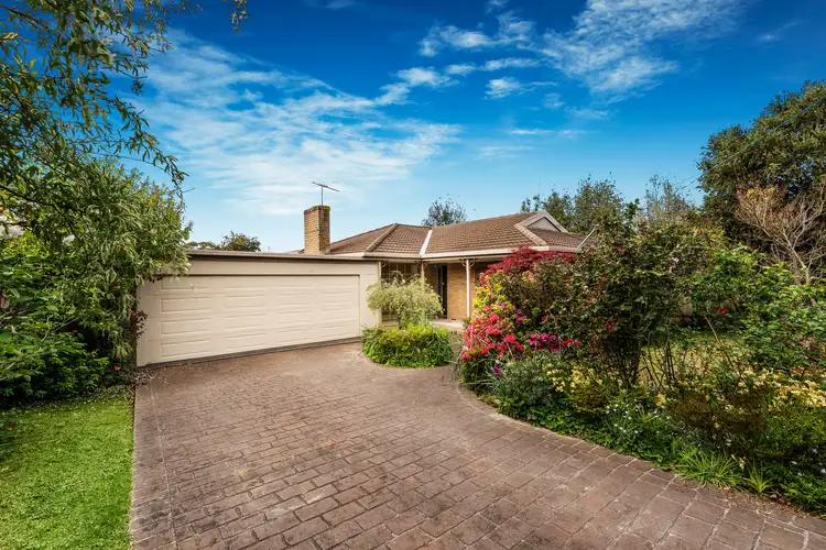 8 Wilhelma Avenue, Bayswater VIC 3153