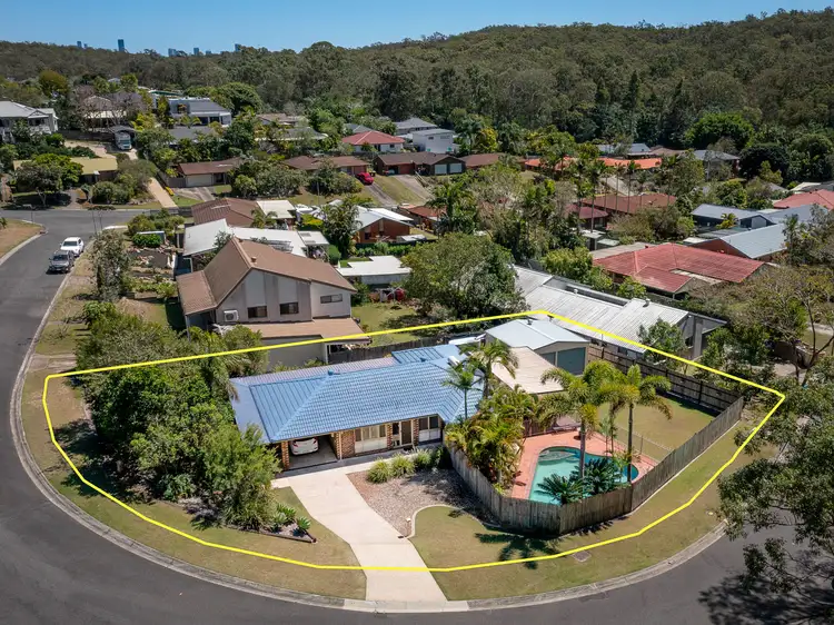 25 Bassett Street, Holland Park QLD 4121