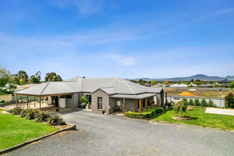 7 Glastonbury Place, Ararat VIC 3377
