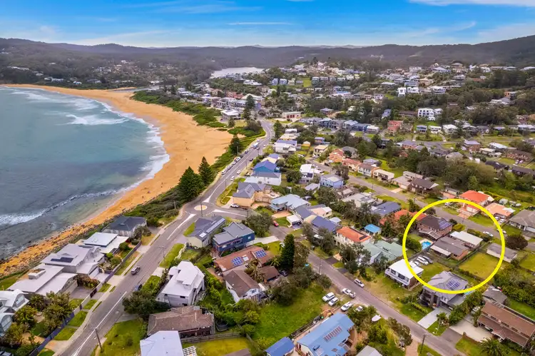 Second view of Homely house listing, 15 Del Mar Drive, Copacabana NSW 2251