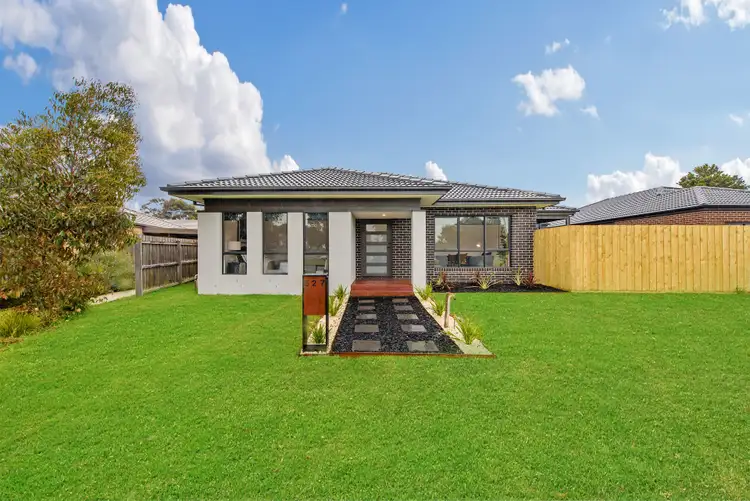 527 Sunshine Avenue, Taylors Lakes VIC 3038