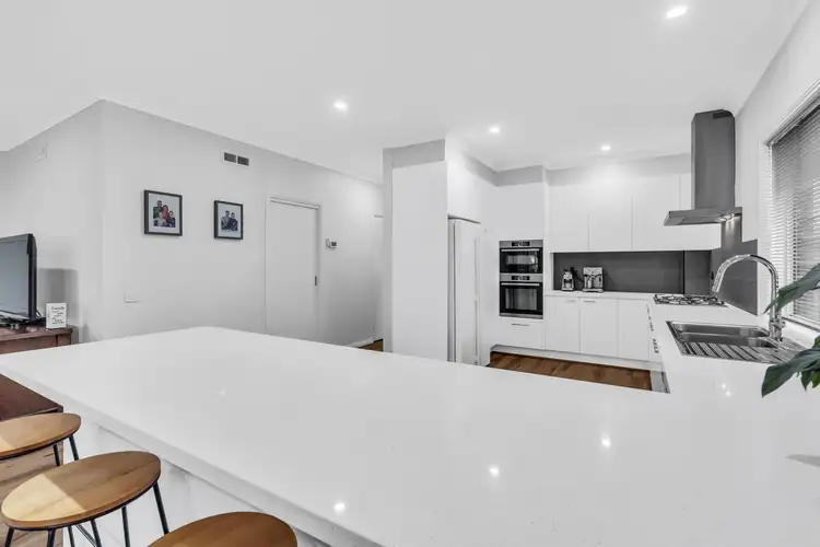 Main view of Homely house listing, 10 Birch Court, Craigieburn VIC 3064