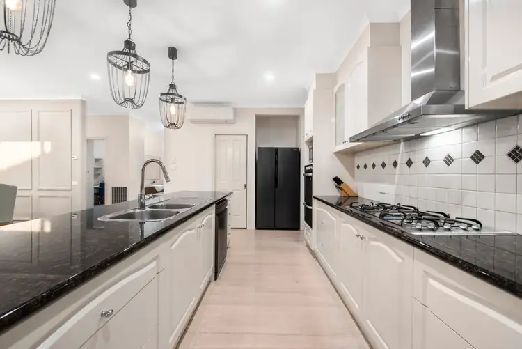Fifth view of Homely house listing, 15 Justin Place, Pakenham VIC 3810