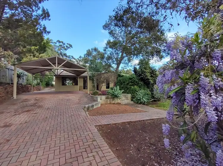 15 Snowball Road, Kalamunda WA 6076