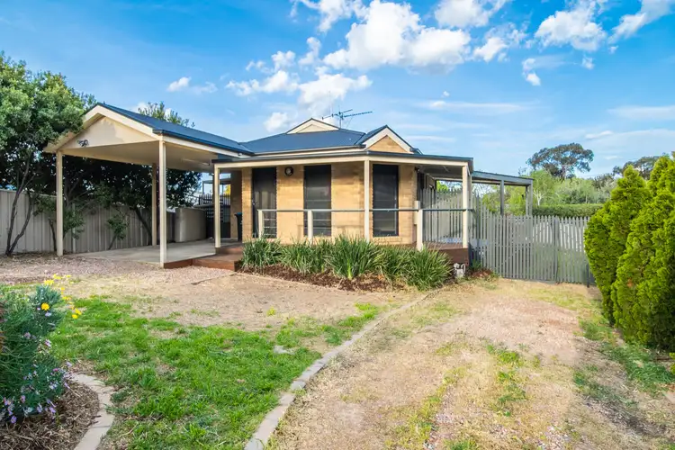 2 Sedgwick Close, Kennington VIC 3550