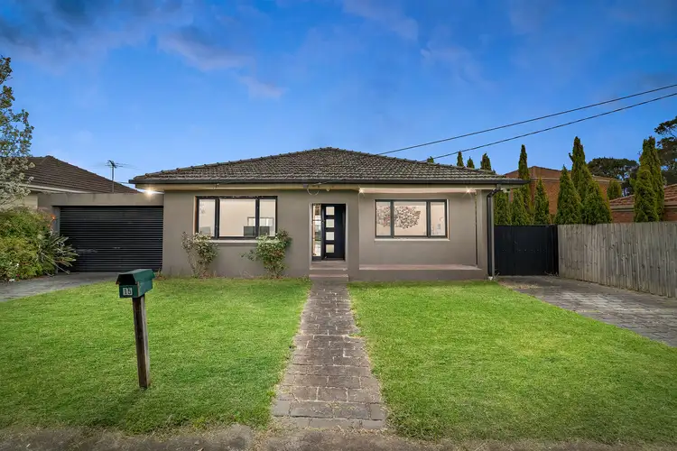 15 Kalymna Grove, Chadstone VIC 3148