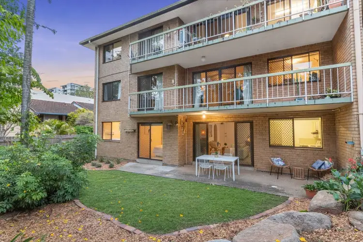 1/150 Clarence Road, Indooroopilly QLD 4068