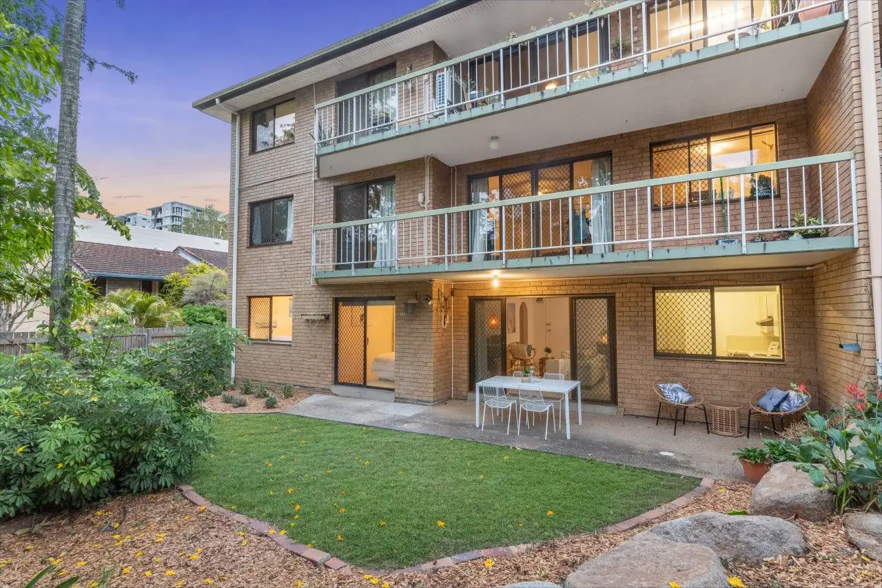 Main view of Homely unit listing, 1/150 Clarence Road, Indooroopilly QLD 4068