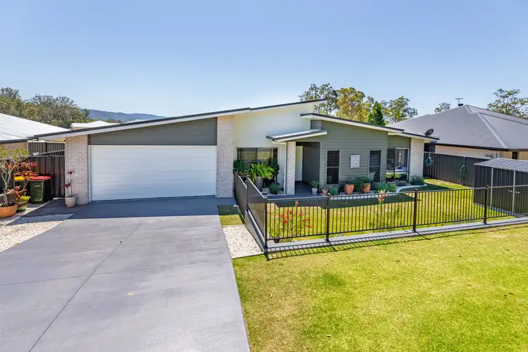 93 Windsor Street, Woodford QLD 4514