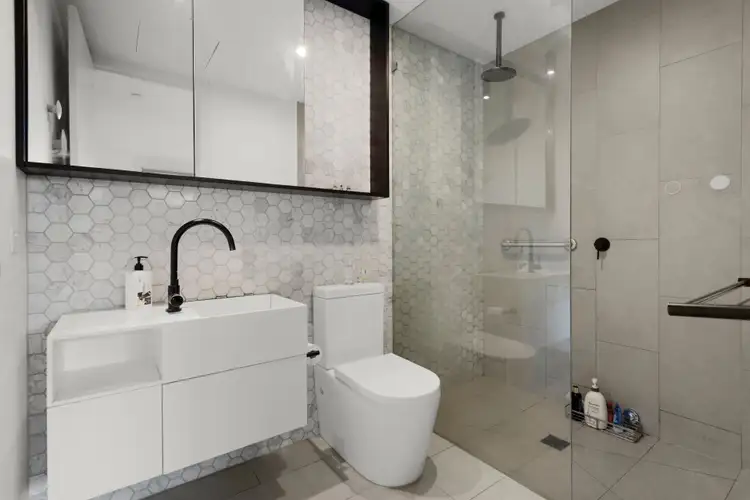 Fifth view of Homely apartment listing, 105/1094 Glen Huntly Road, Glen Huntly VIC 3163