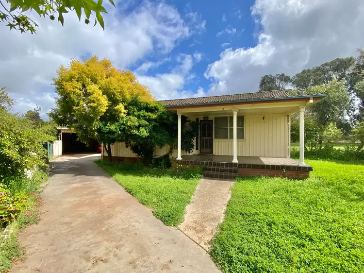 9 Acacia Avenue, Forbes NSW 2871