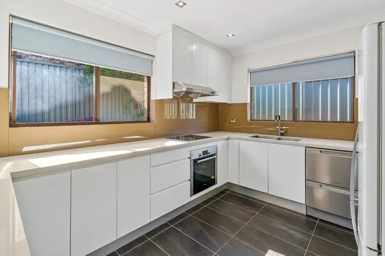 Second view of Homely villa listing, 6/26 Homedale Crescent, Connells Point NSW 2221