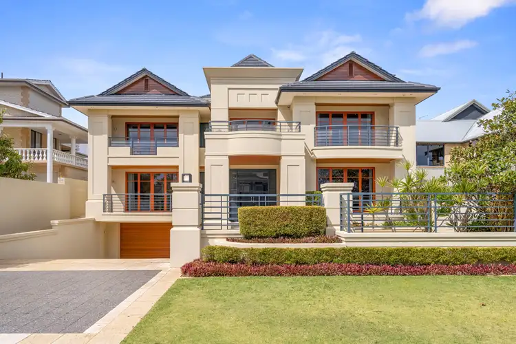 35 Kinkuna Way, City Beach WA 6015