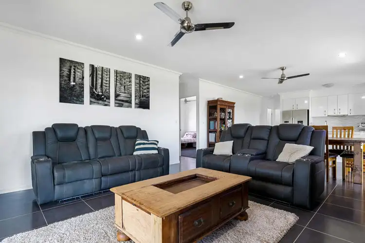 Fifth view of Homely house listing, 2 Flynn Court, Urraween QLD 4655