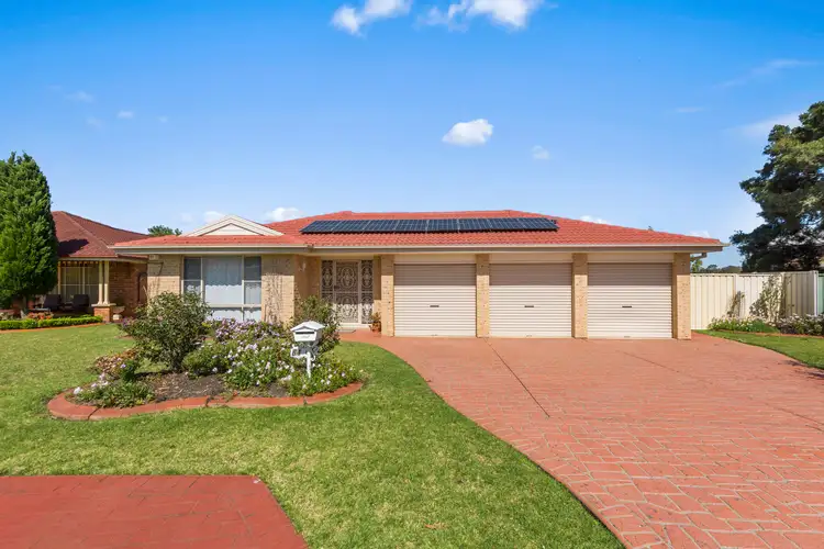 64 Sunnybank Crescent, Horsley NSW 2530