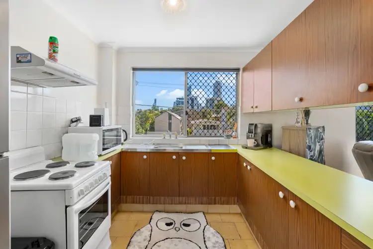 Fifth view of Homely unit listing, 4/22 Monaco Street, Surfers Paradise QLD 4217