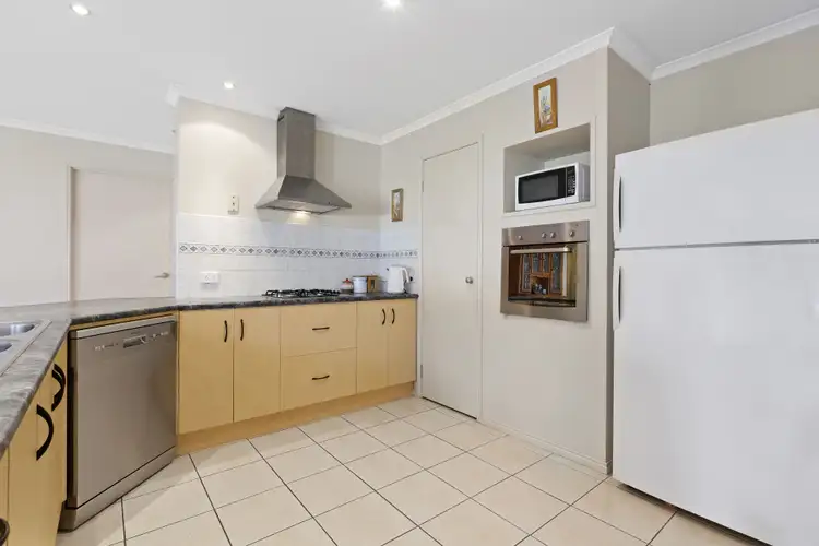 Fifth view of Homely house listing, 7 Banjo Boulevard, Carrum Downs VIC 3201