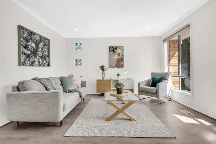Seventh view of Homely house listing, 10 Smeaton Court, Craigieburn VIC 3064
