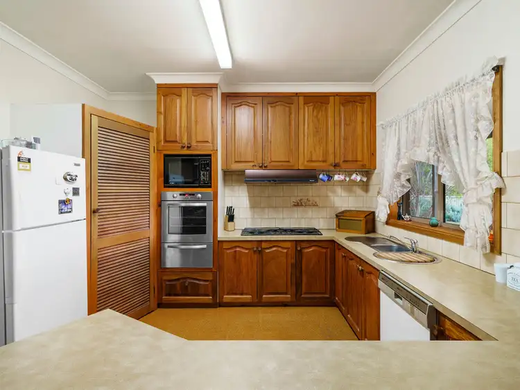 Fifth view of Homely house listing, 21 Glenfern Court, Benalla VIC 3672