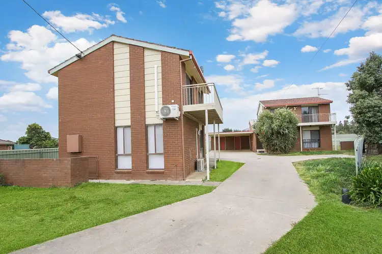 1&2/4 Sunnyside Crescent, Walla Walla NSW 2659