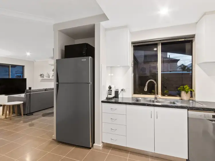Fifth view of Homely unit listing, 4/6 Morgan Street, Cannington WA 6107