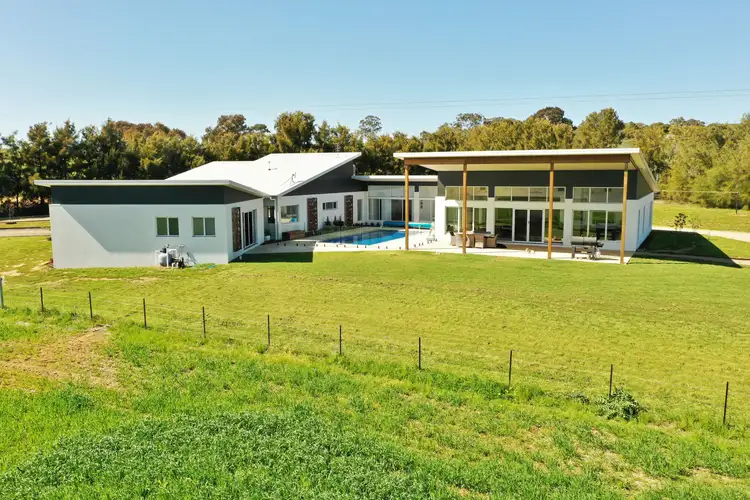 76 Saines Road, Young NSW 2594