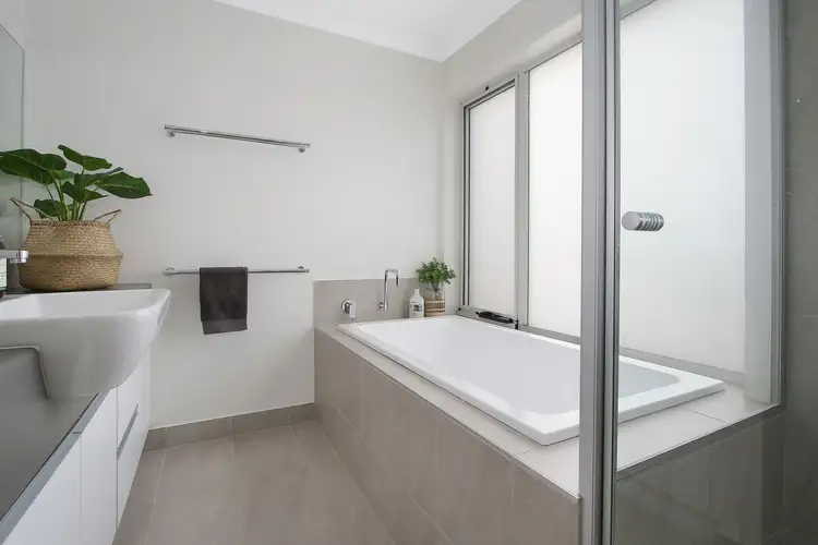 Fourth view of Homely house listing, 6 Dwyer Place, Thurgoona NSW 2640