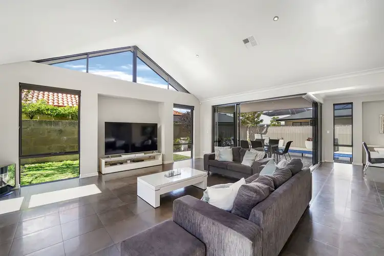 Fifth view of Homely house listing, 11 Calabria Way, Stirling WA 6021