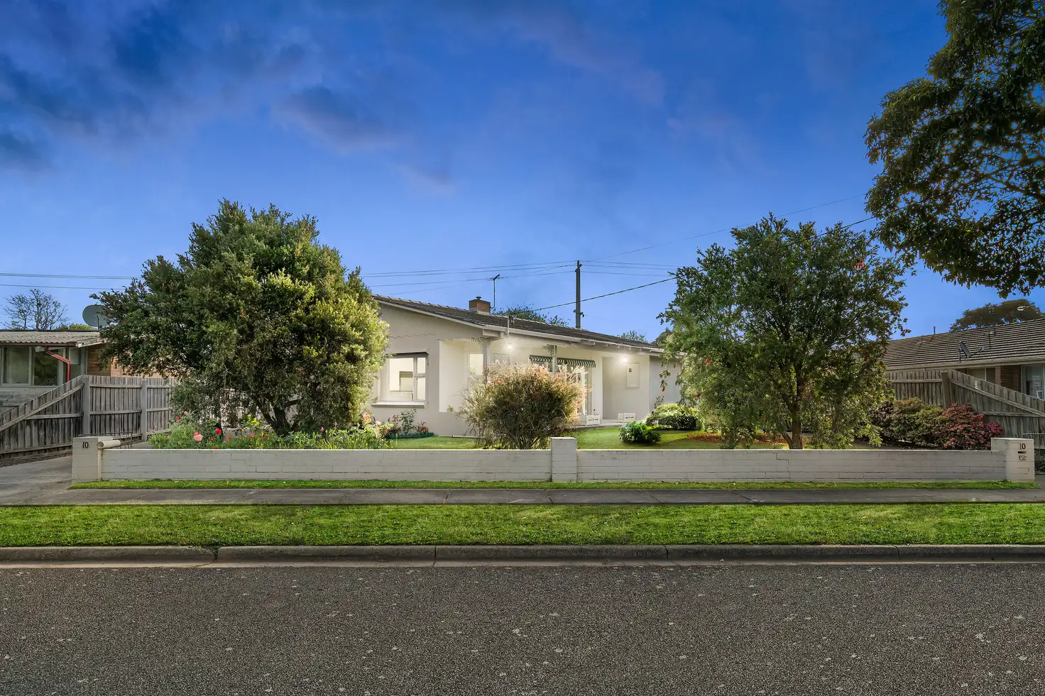 Main view of Homely house listing, 10 Gairloch Drive, Frankston VIC 3199