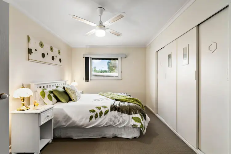 Fifth view of Homely house listing, 10 Gairloch Drive, Frankston VIC 3199
