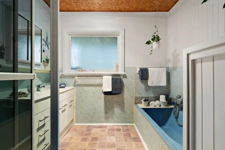 Sixth view of Homely house listing, 10 Gairloch Drive, Frankston VIC 3199