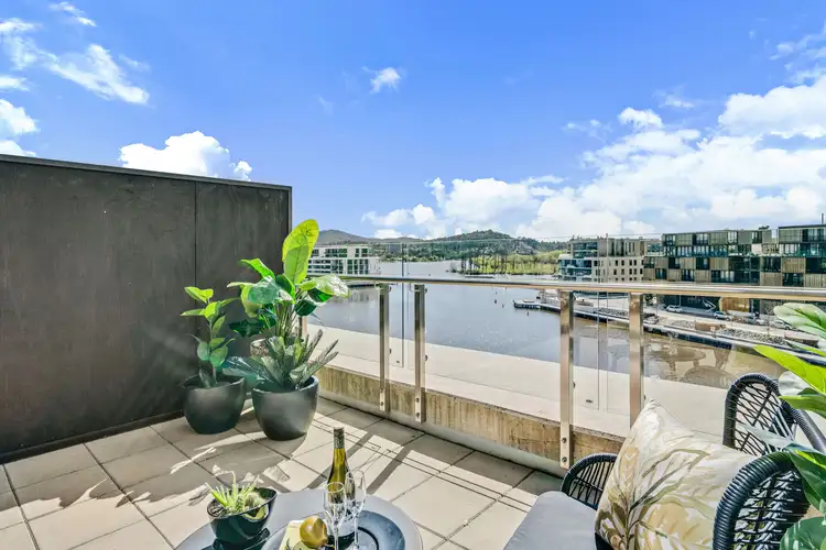 92/43 Eastlake Parade, Kingston ACT 2604