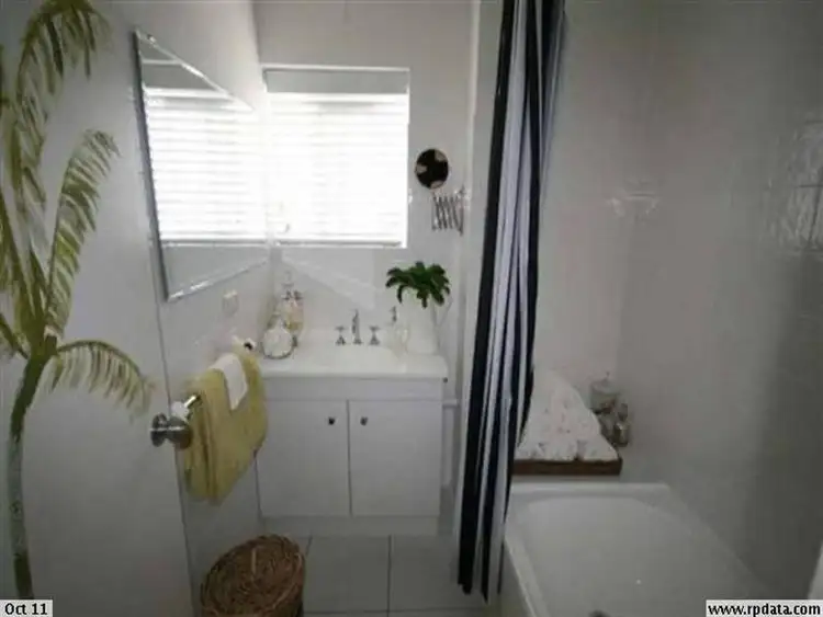 Fifth view of Homely unit listing, 5/76 Kitchener Street, Coorparoo QLD 4151
