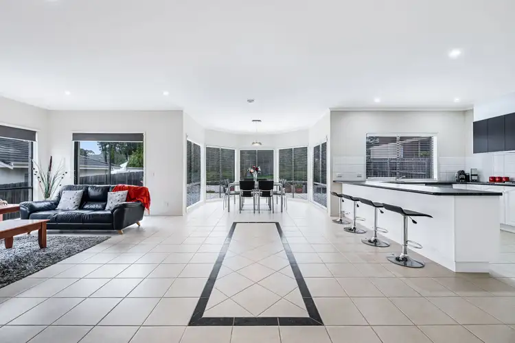 Second view of Homely house listing, 7 Strathconnan Place, Wheelers Hill VIC 3150