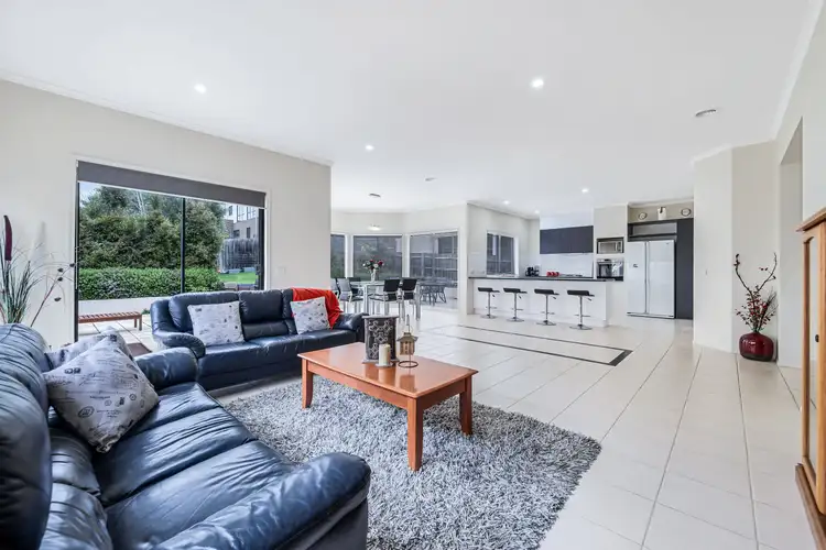 Fourth view of Homely house listing, 7 Strathconnan Place, Wheelers Hill VIC 3150