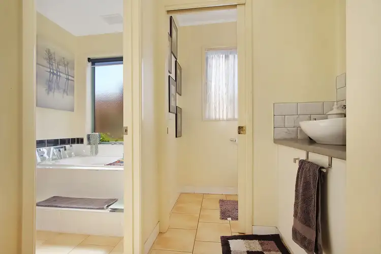 Sixth view of Homely house listing, 6 Juniper Way, Baranduda VIC 3691