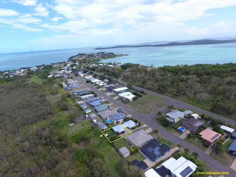 2/42 Brooksfield Drive, Sarina Beach QLD 4737