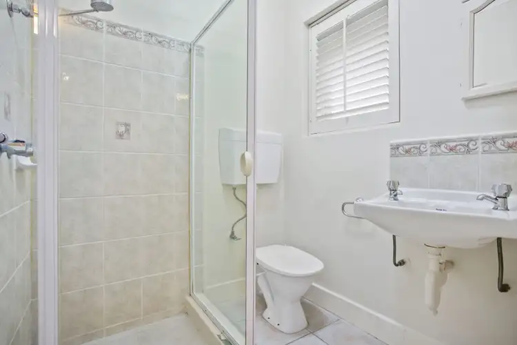 Fifth view of Homely apartment listing, 10/14 Osborne Avenue, Glen Iris VIC 3146