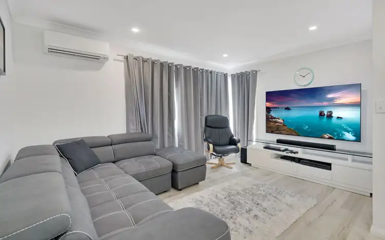 Sixth view of Homely house listing, 8 Lawn Avenue, Bradbury NSW 2560