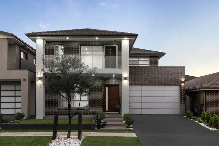 194 Willowdale Drive, Denham Court NSW 2565