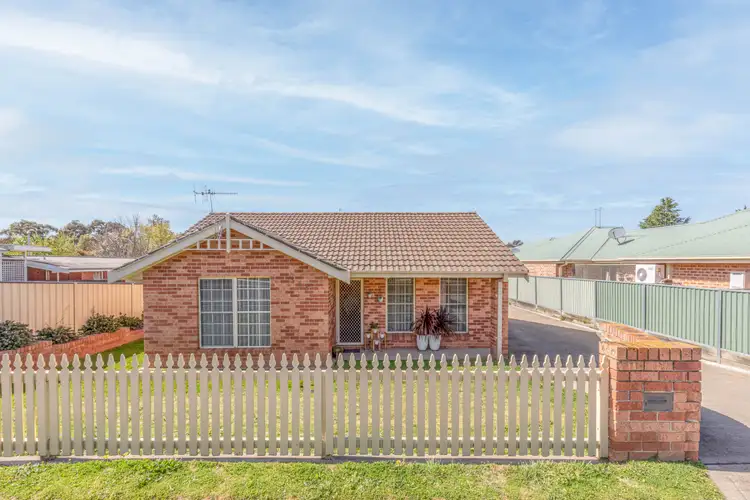 Main view of Homely house listing, 1/354 Stewart Street, Bathurst NSW 2795